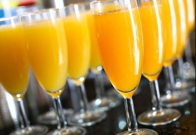 Mimosas Brunch